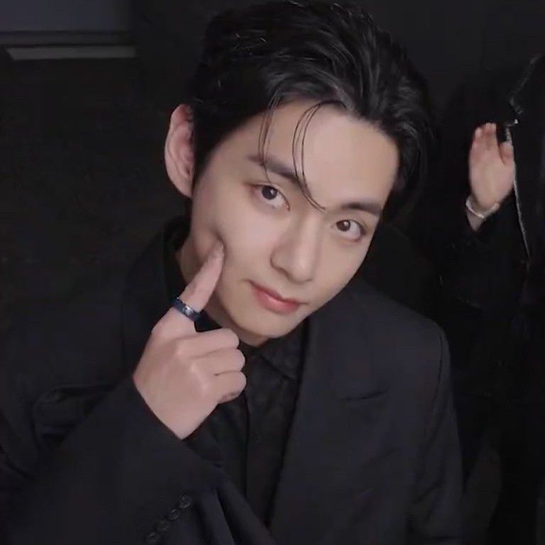 Foto aktivitas terbaru BTS