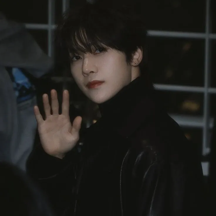 Latest photo of Seok Matthew (ZEROBASEONE)