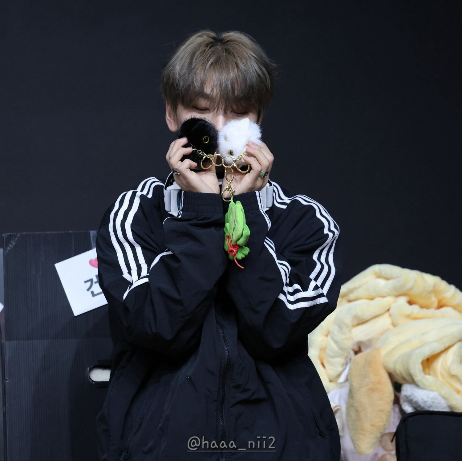 Behind-the-scenes cut of He Xinlong (ALPHA DRIVE ONE)