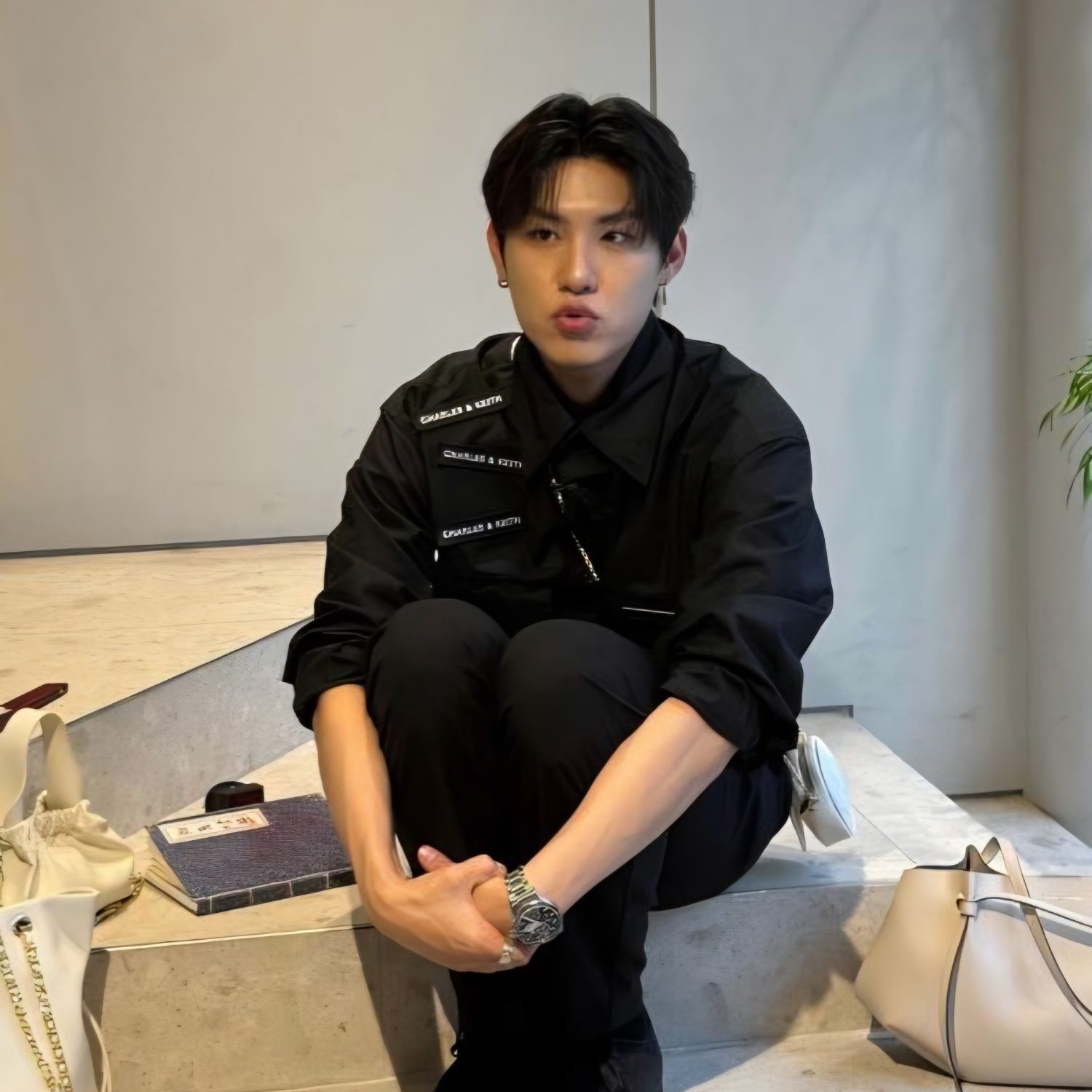 A moment captured by Park Woojin (AB6IX)'s fan