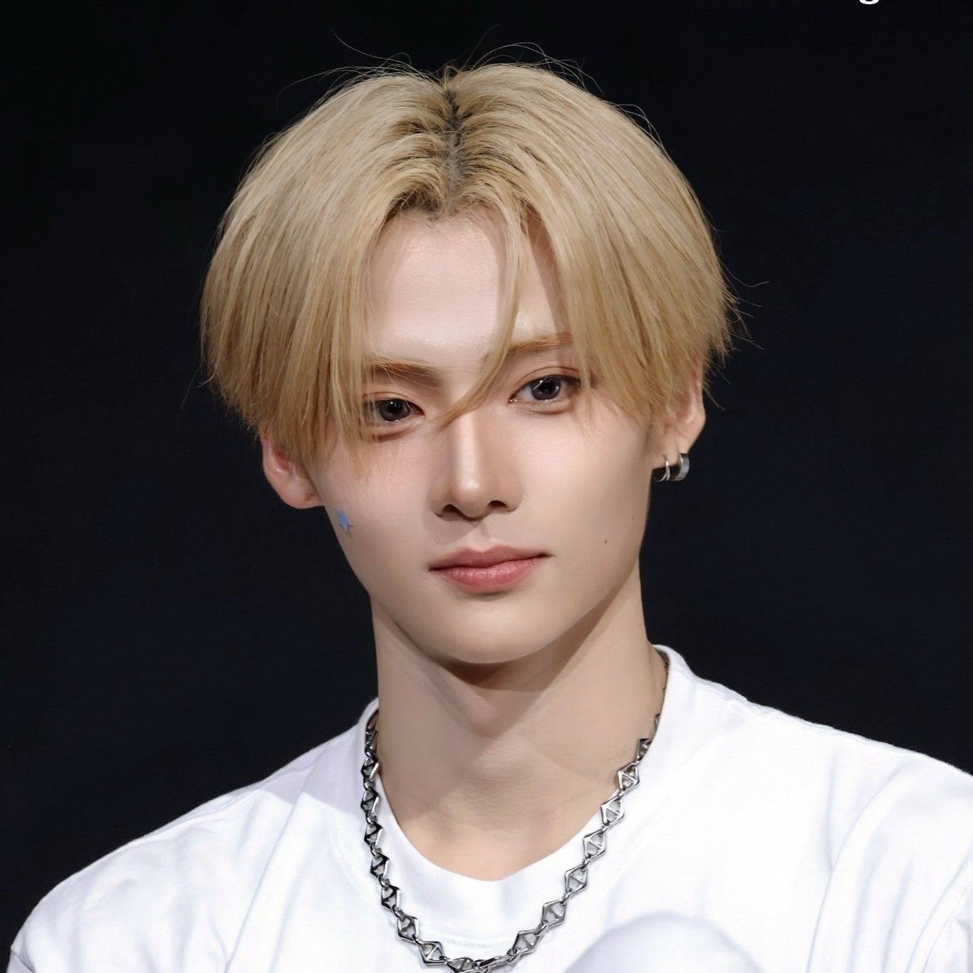 Behind-the-scenes cut of Lee Sangwon (ALPHA DRIVE ONE)