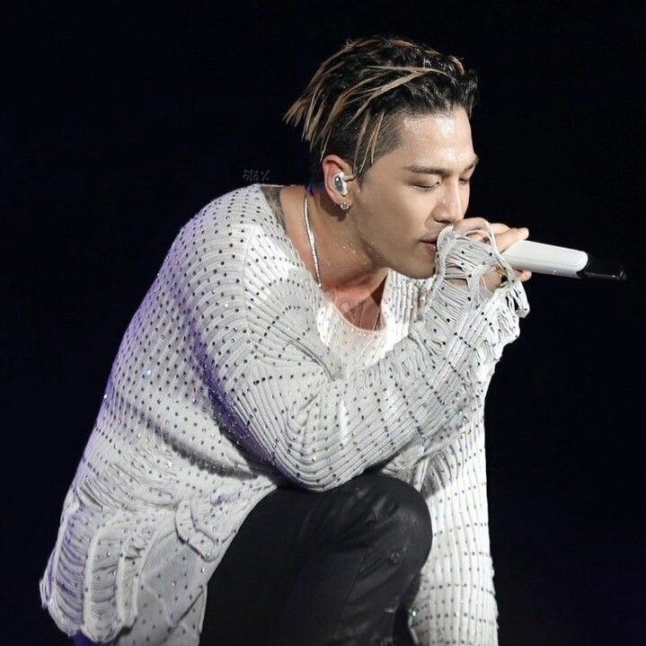 Must-see popular post of 태양 (빅뱅), your favorite