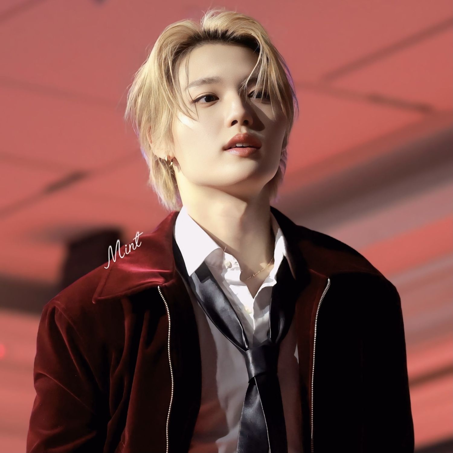 Latest photo of Doyoung (TREASURE)