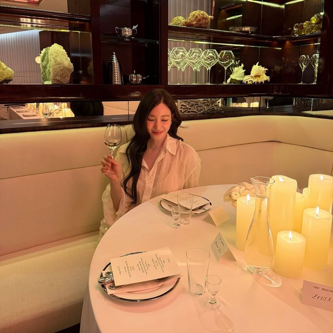 Latest photo of Tiffany Young (Girls' Generation)