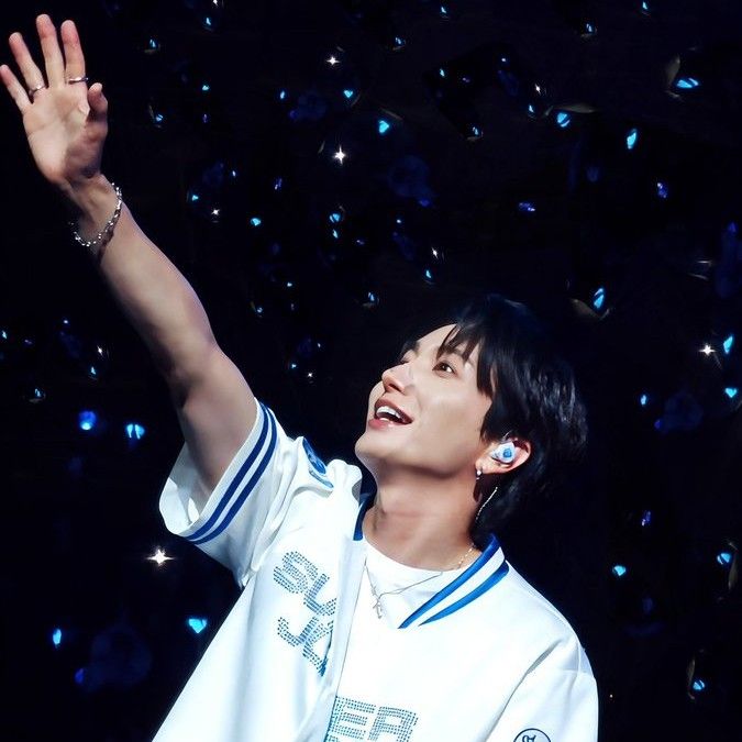 Latest photo of Leeteuk (Super Junior)