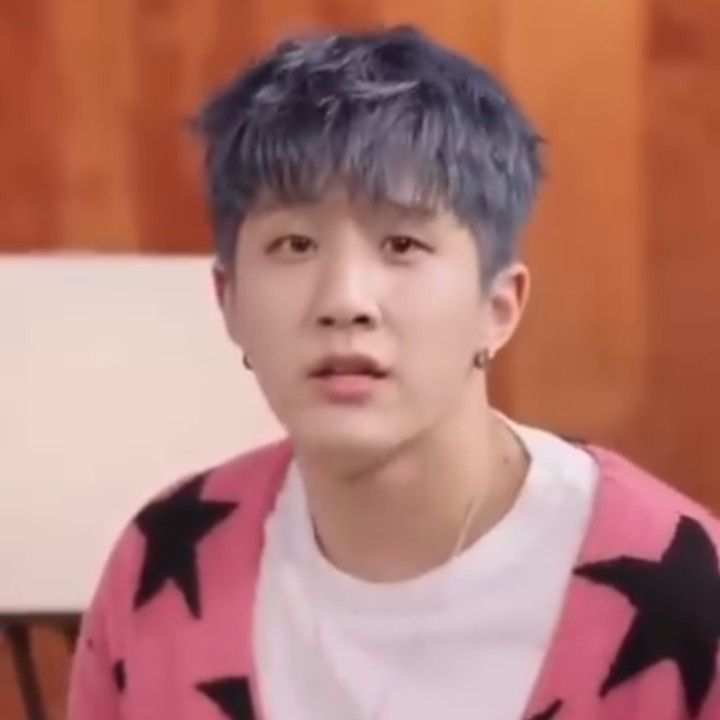 Latest photo of Jinjin (ASTRO)