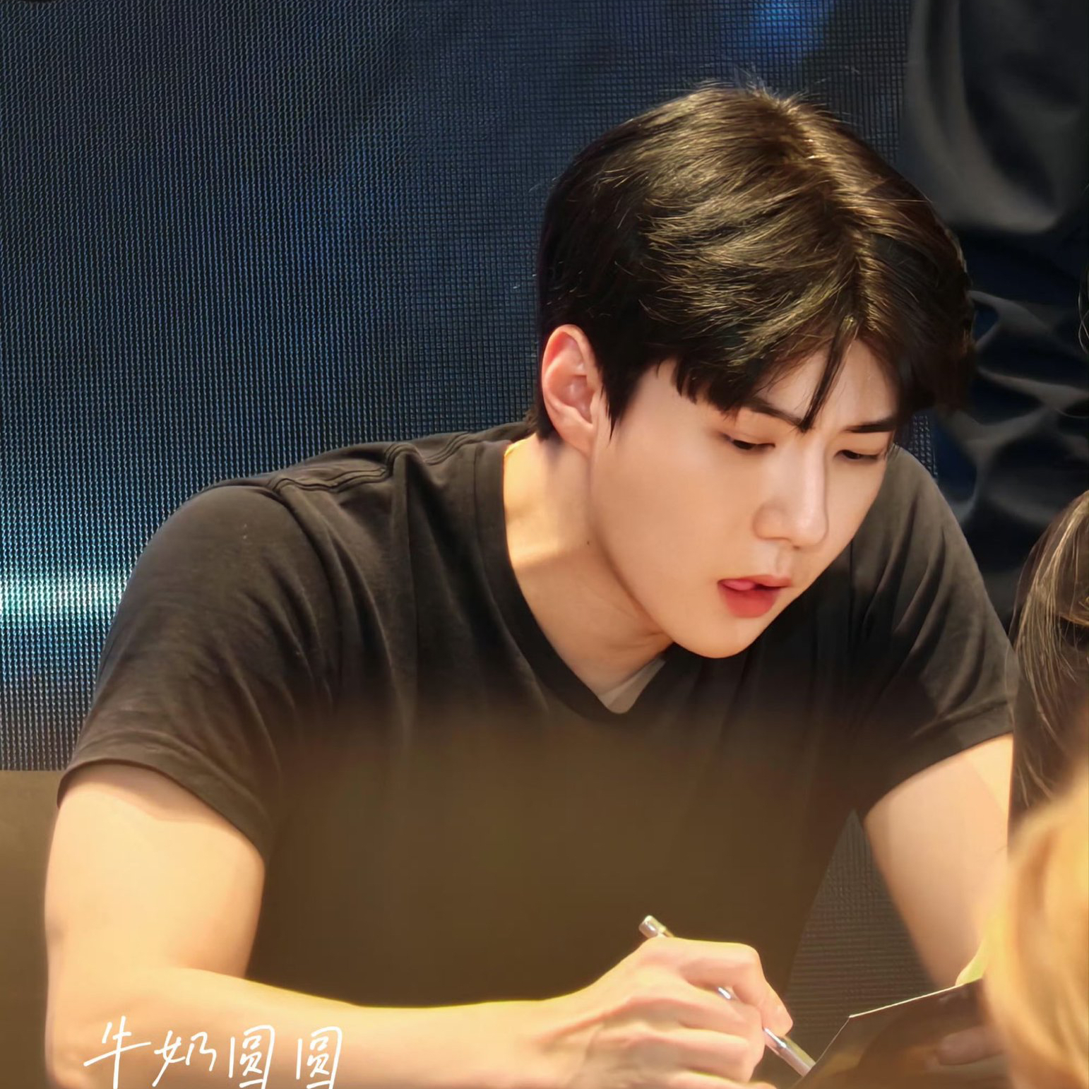 Potret di balik layar Sehun (EXO)