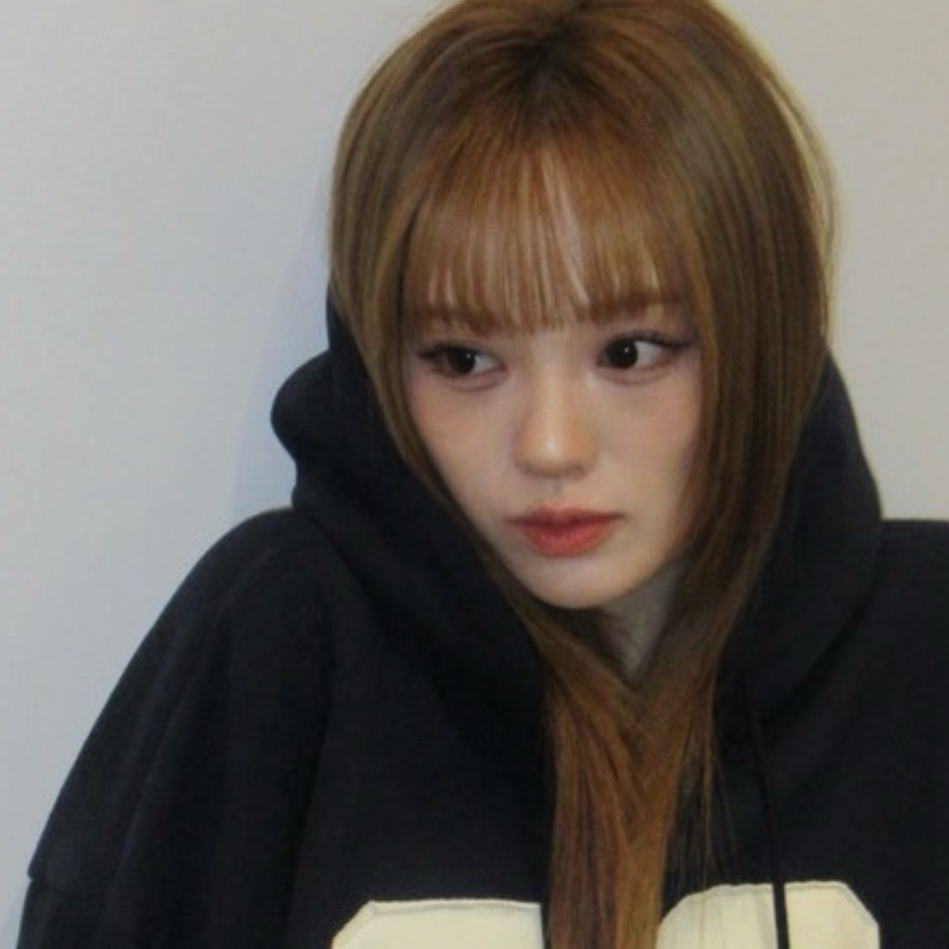 Behind-the-scenes cut of Rio (NiziU)