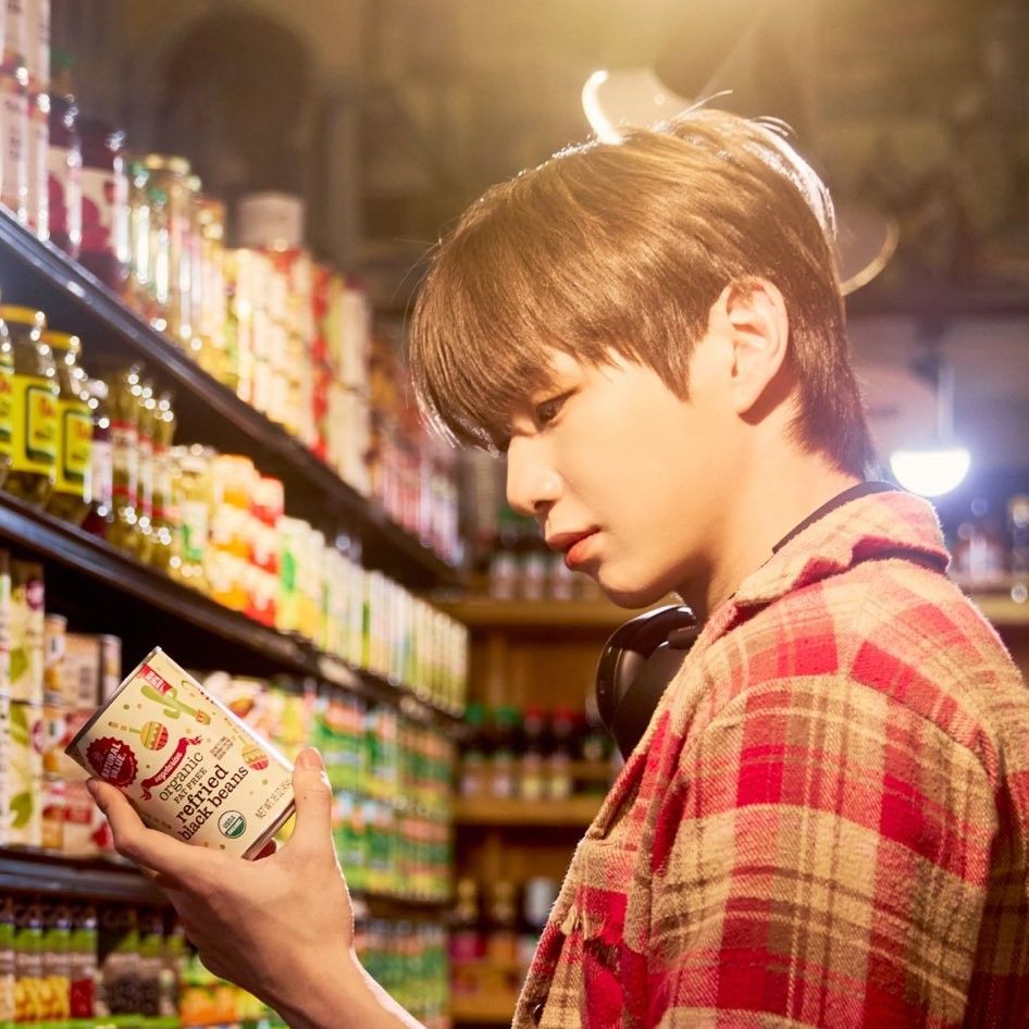 Foto aktivitas terbaru Kang Daniel