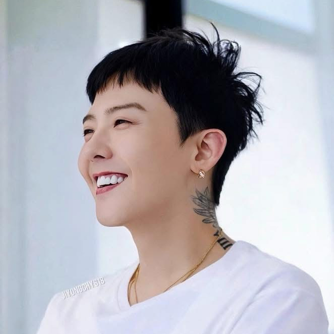 A moment captured by G-DRAGON (BIGBANG)'s fan