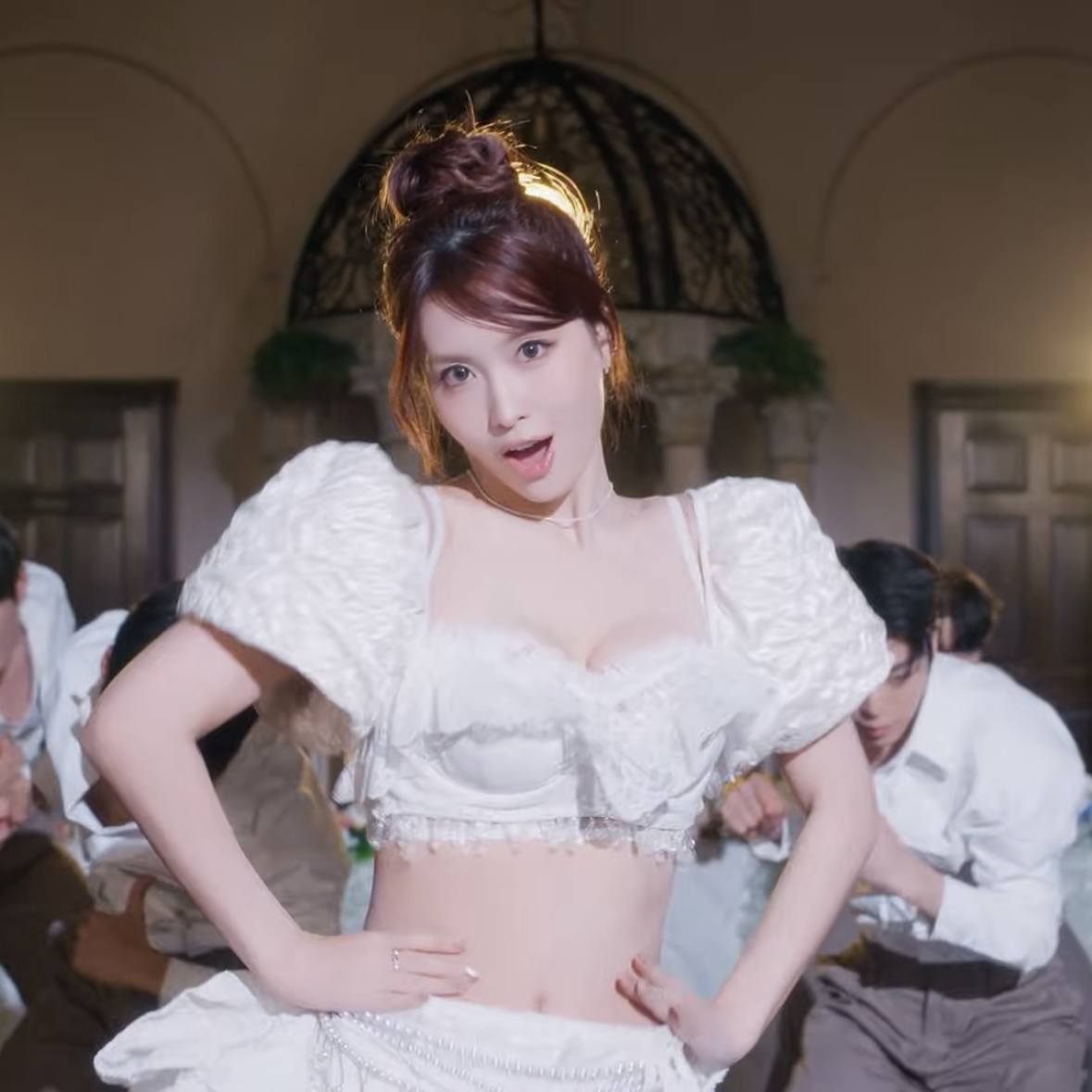 Behind-the-scenes cut of Momo (TWICE)