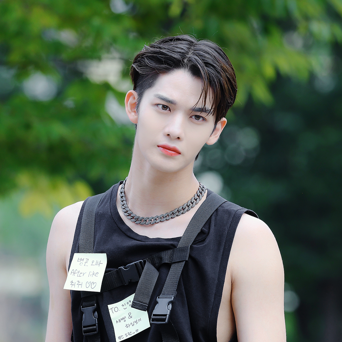 A moment captured by Bae Jinyoung's fan