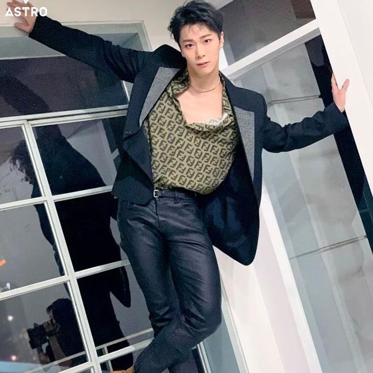 A moment captured by Moonbin (ASTRO)'s fan