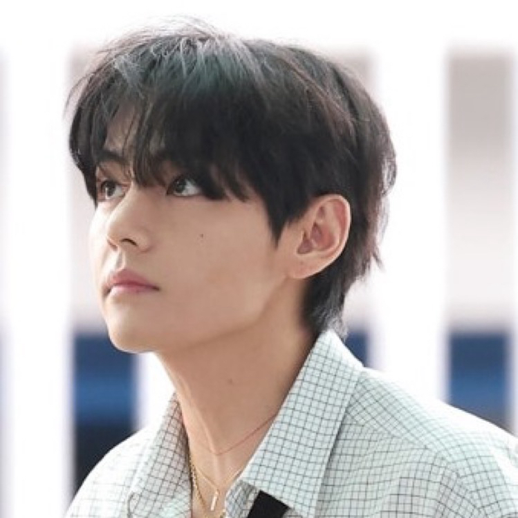 Recent activity shot of V (BTS)