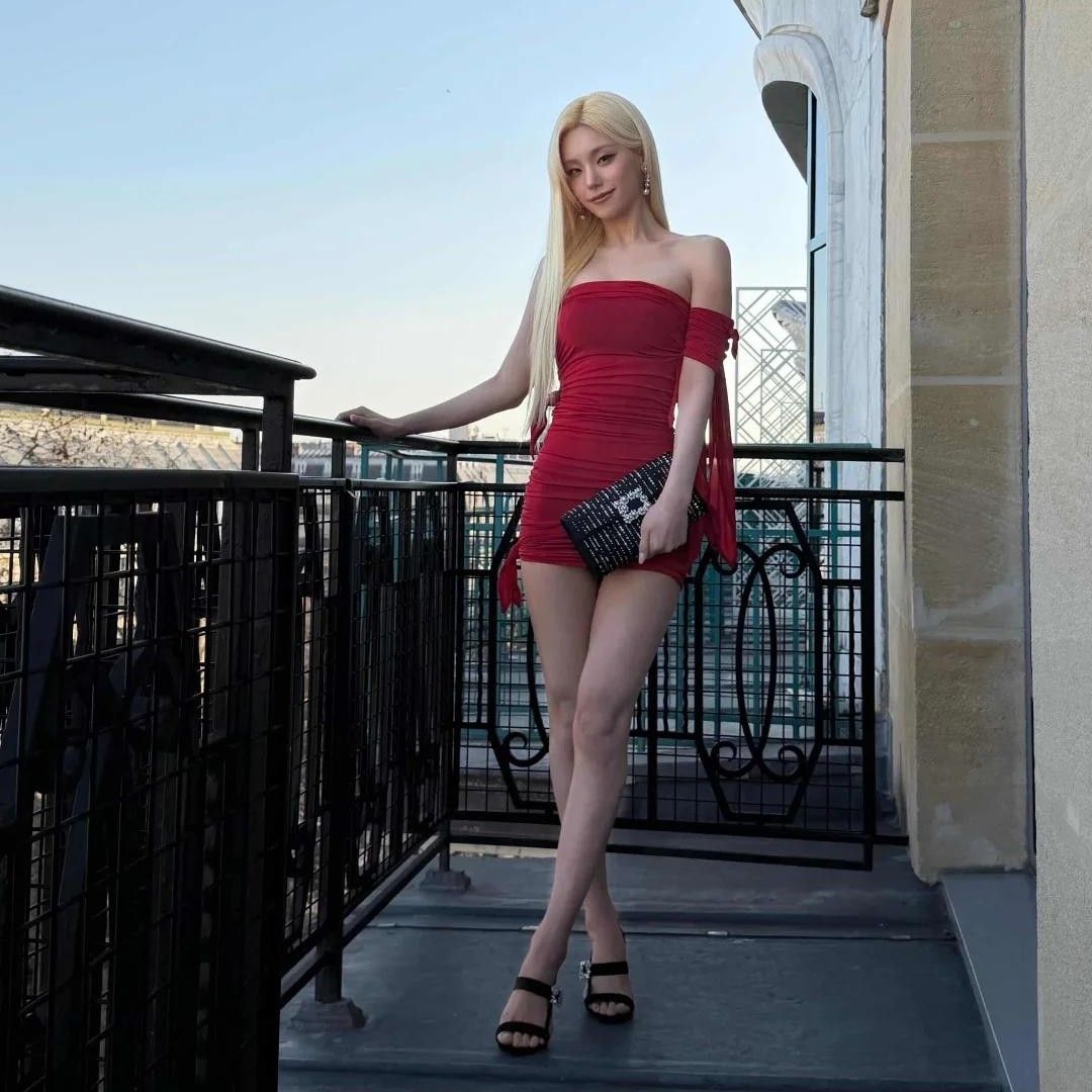 Latest photo of Yeji (ITZY)