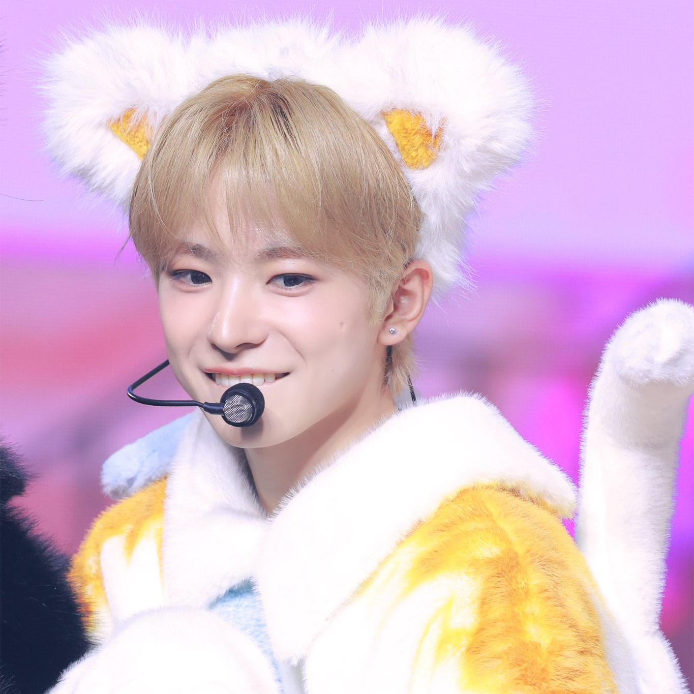 K-POP posts beloved by 자유게시판 fans