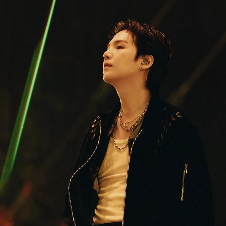 Latest photo of SUGA (BTS)