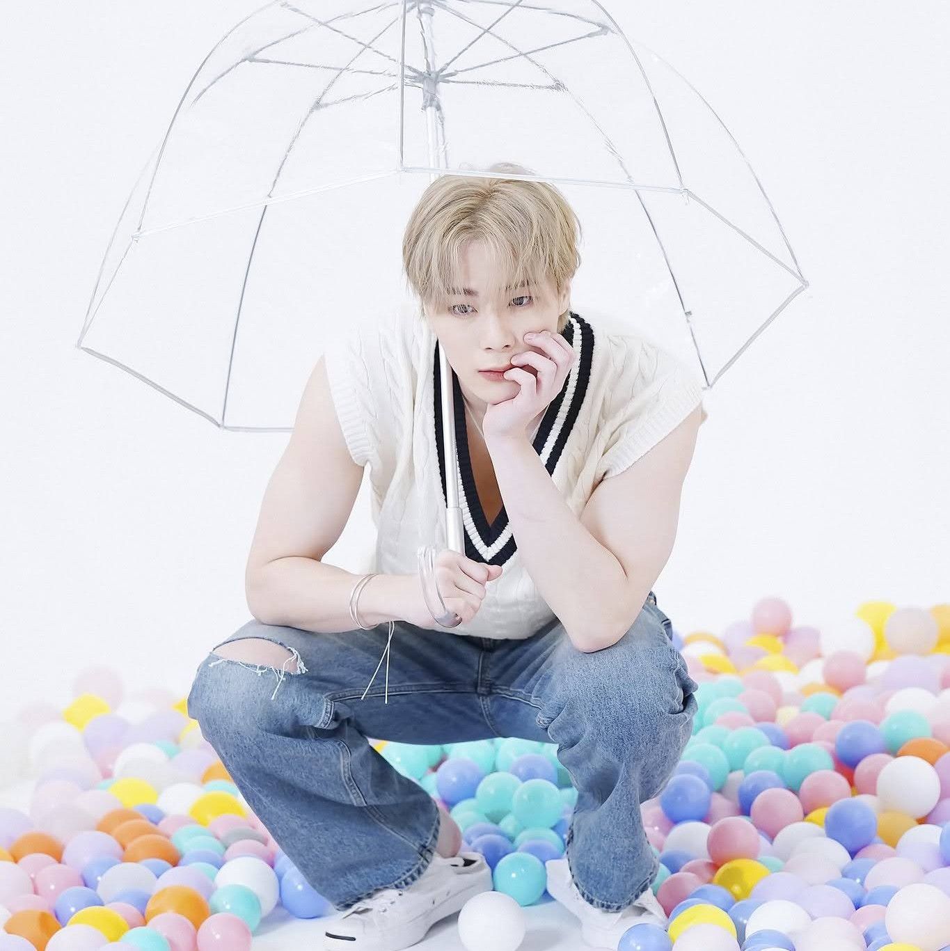 아스트로의 최신 사진