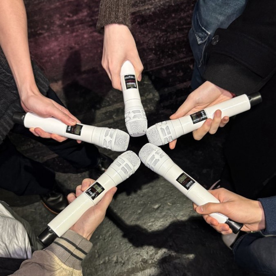 Potret di balik layar TOMORROW X TOGETHER