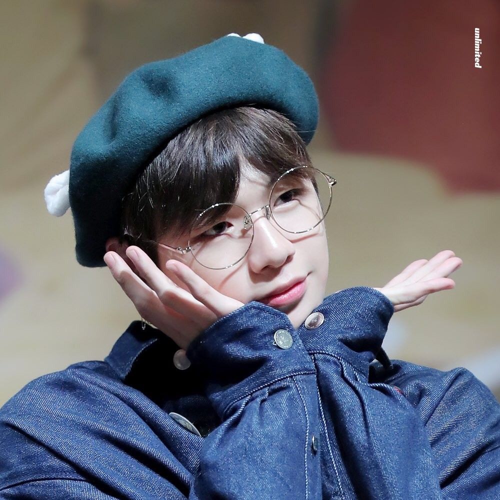 강다니엘의 비하인드 컷