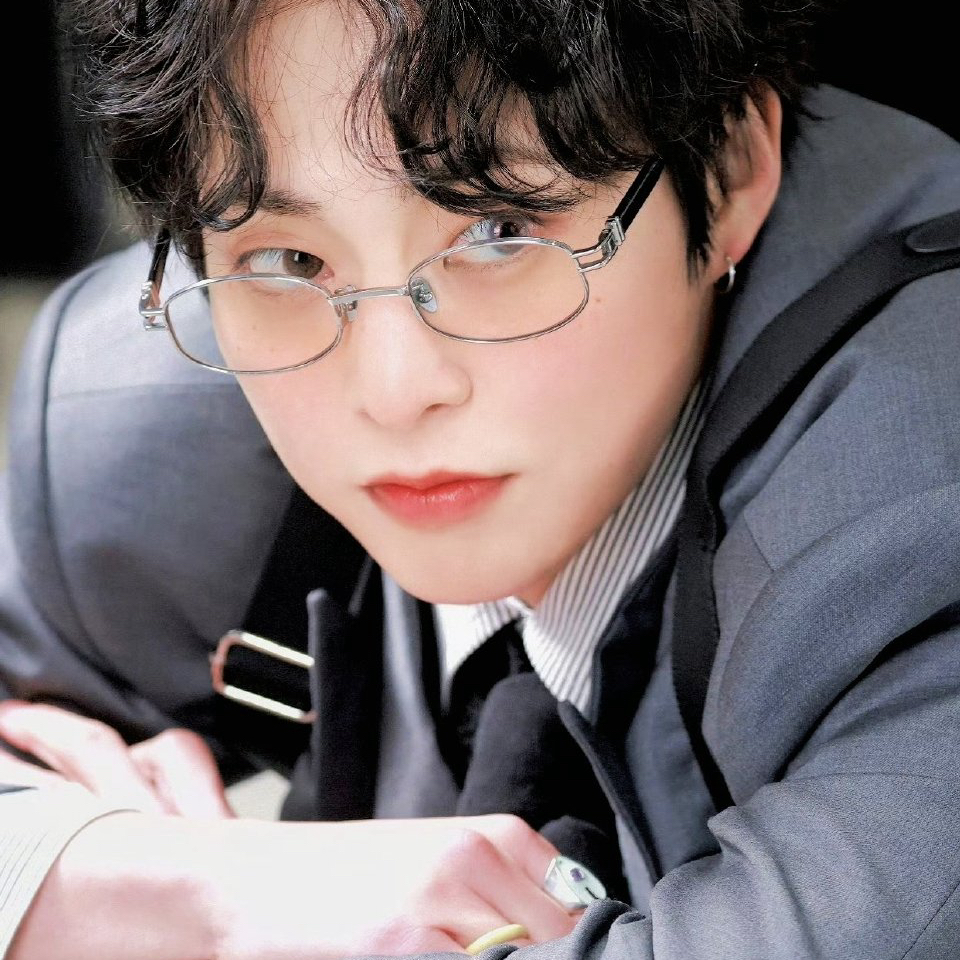 A moment captured by Xiumin (EXO)'s fan