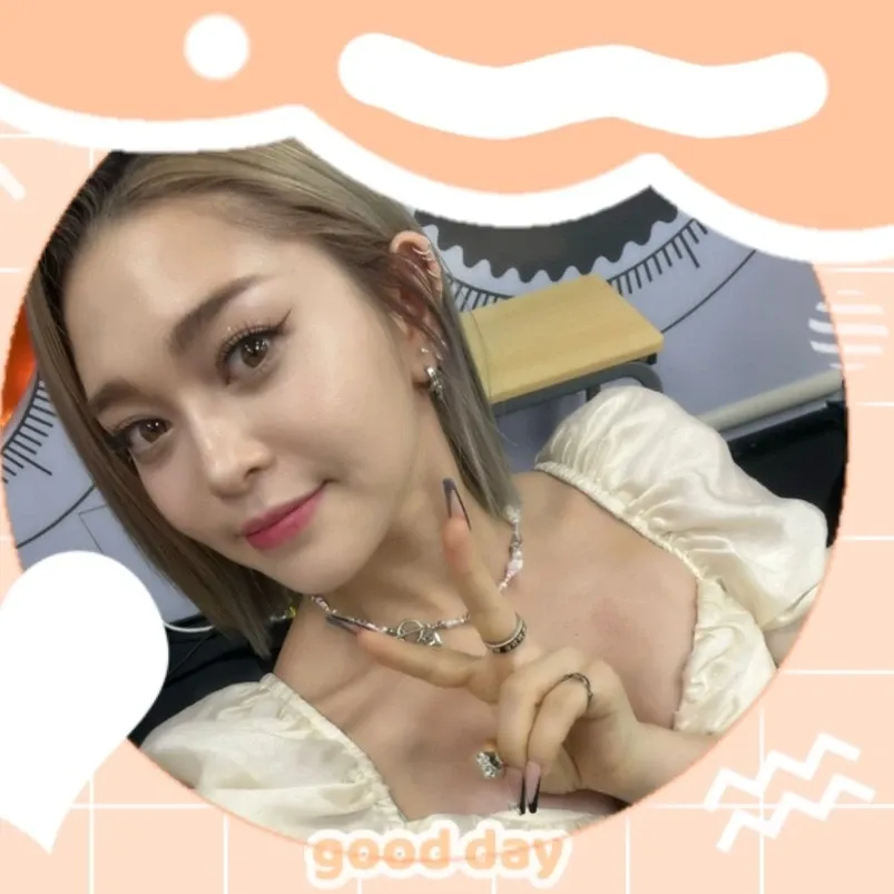 알렉사 최근 활동샷