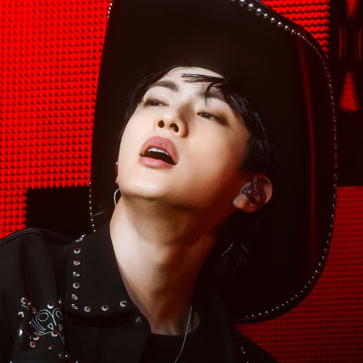 Latest photo of Jin (BTS)