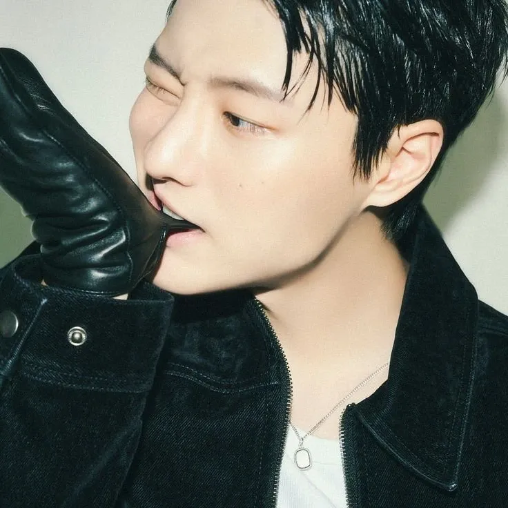 Recent activity shot of WOODZ