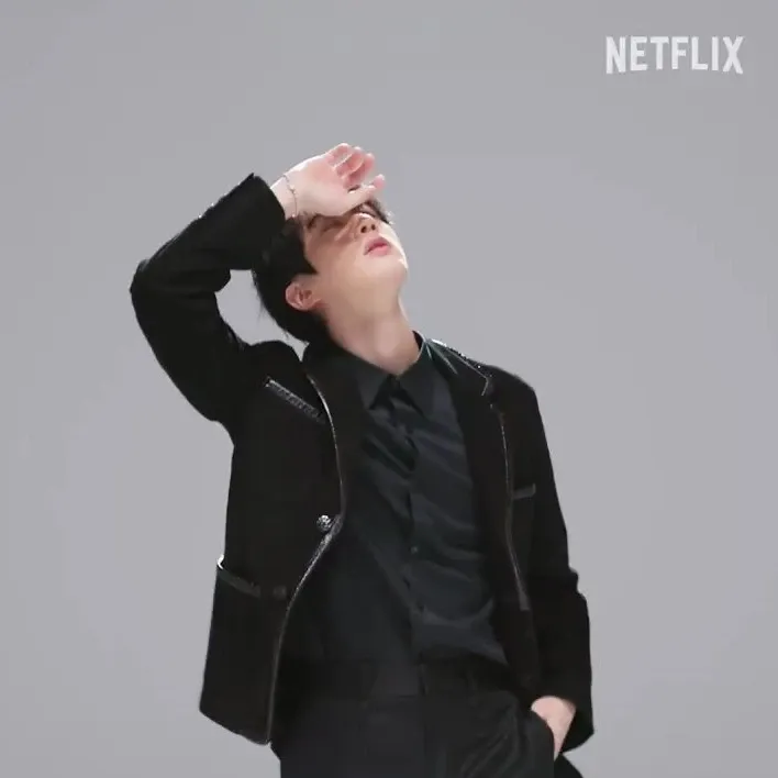 진 (방탄소년단) 최근 활동샷