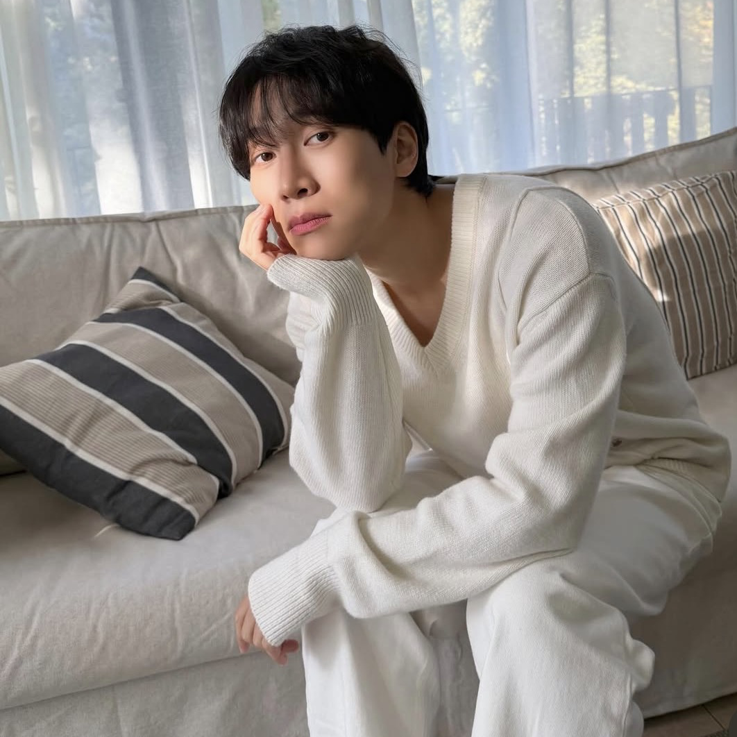 Recent activity shot of Seo Eunkwang (BTOB)