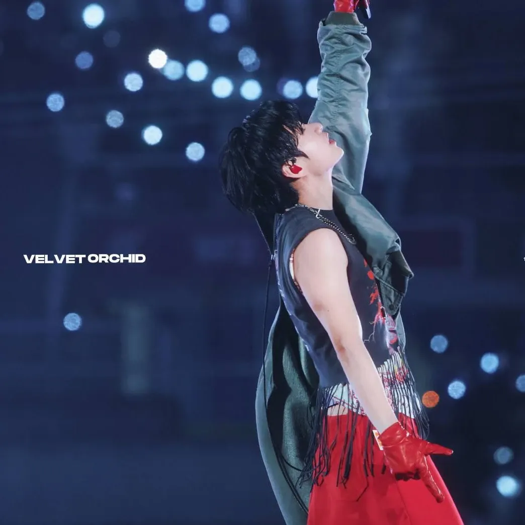 Foto terbaru V (BTS)