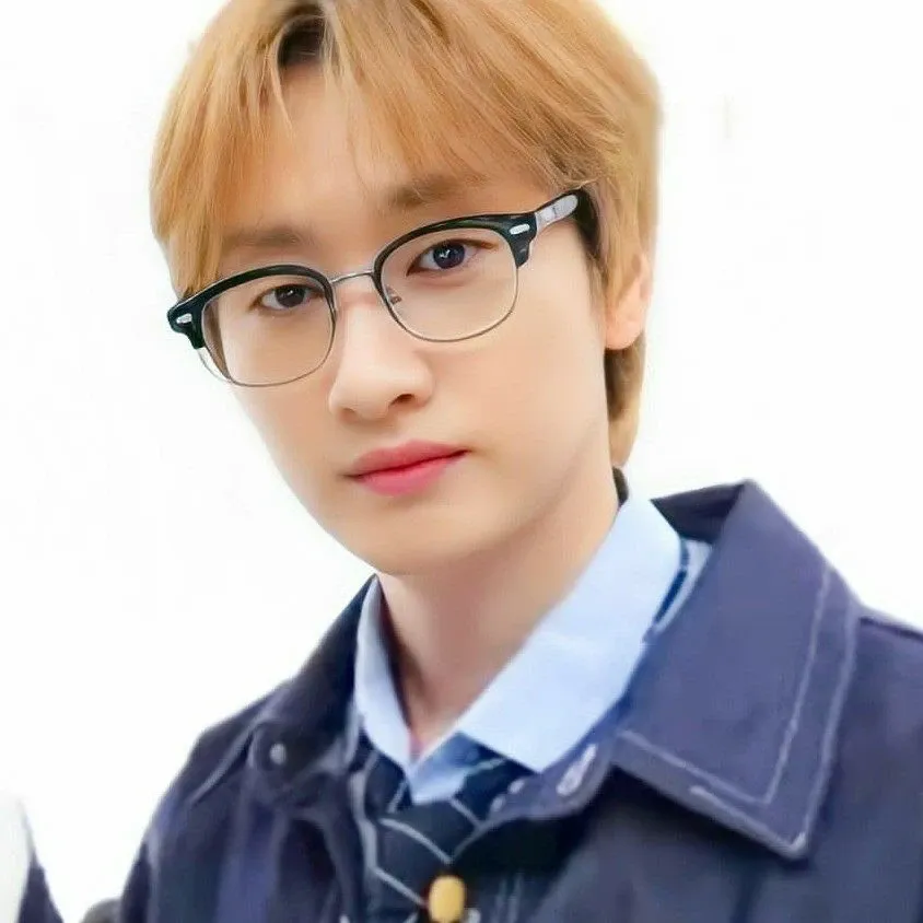 Recent activity shot of Eunhyuk (Super Junior)