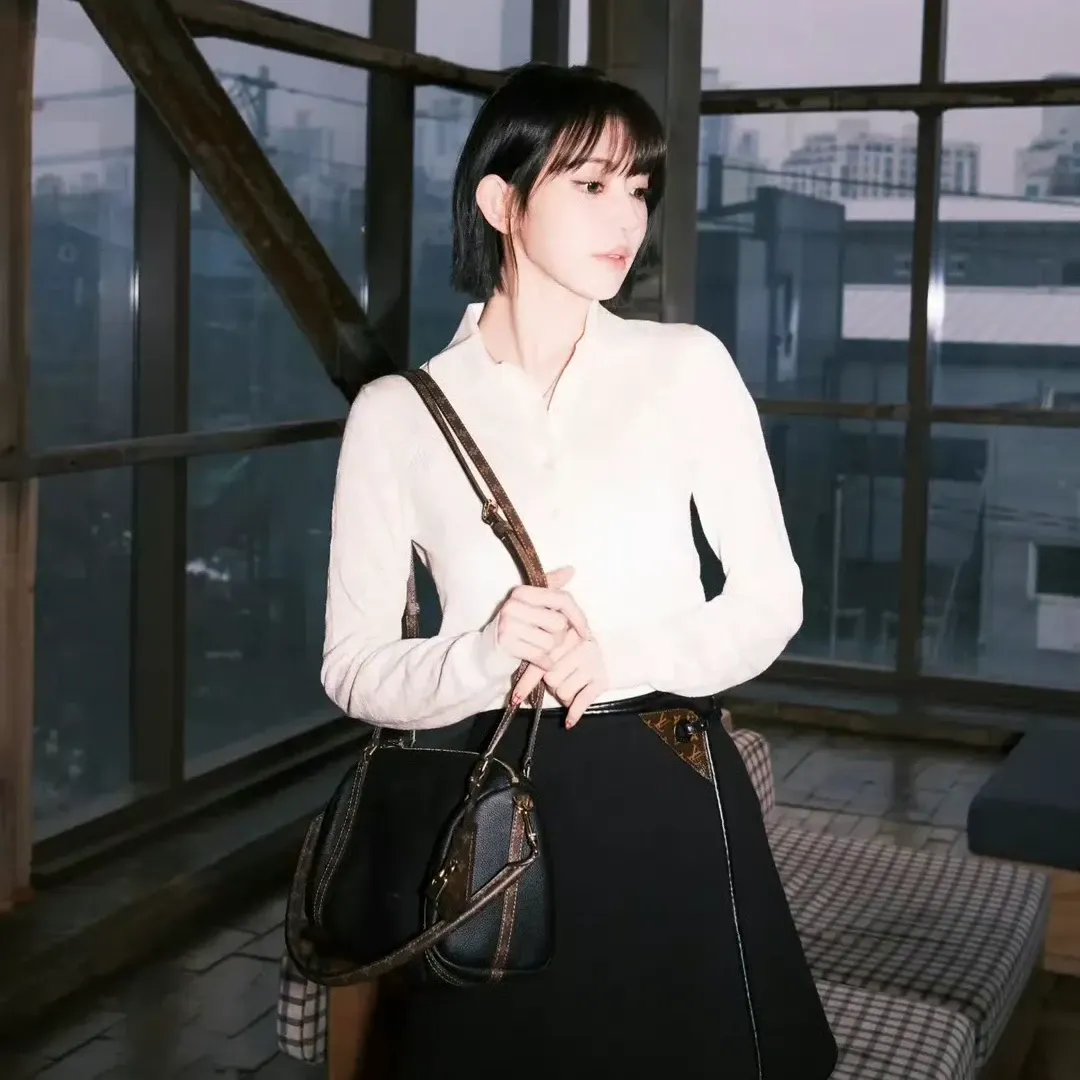 Behind-the-scenes cut of Sakura (LE SSERAFIM)