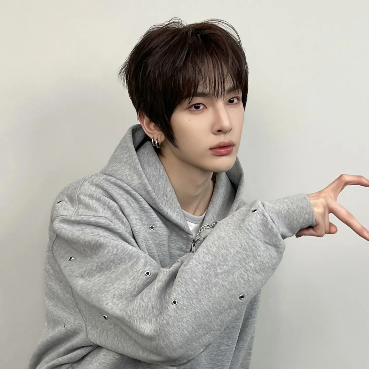 A moment captured by MU (EPEX)'s fan