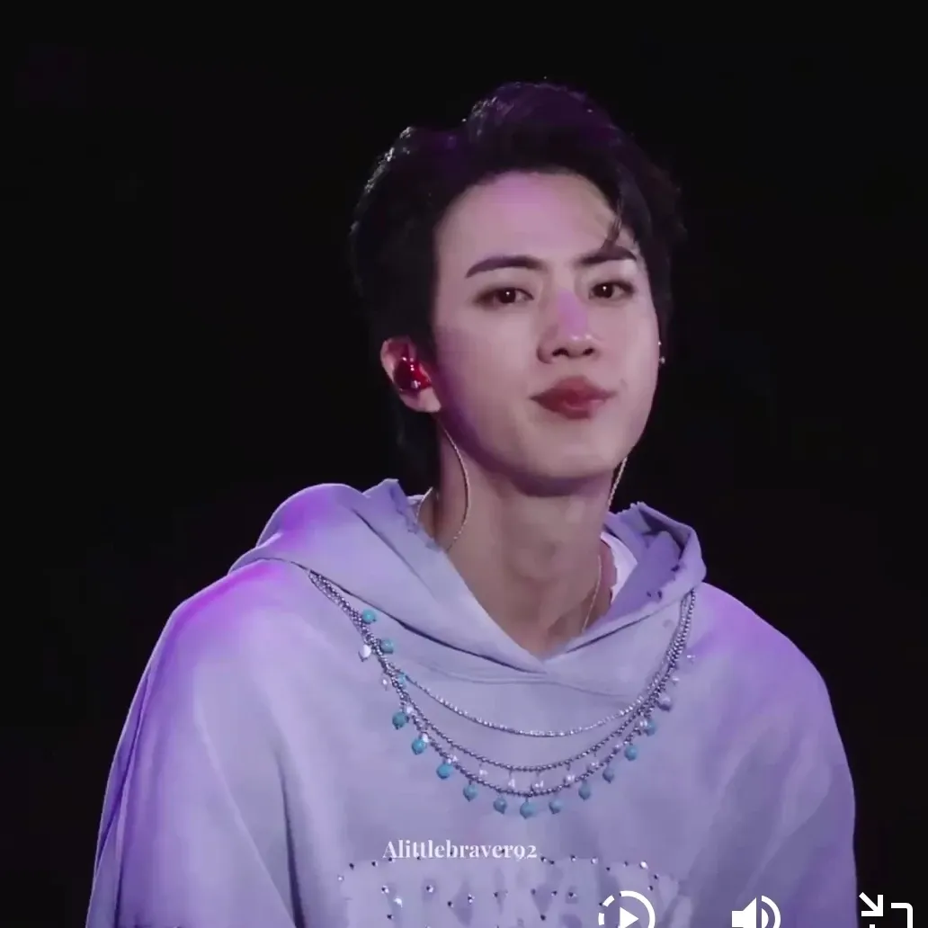 Potret di balik layar Jin (BTS)