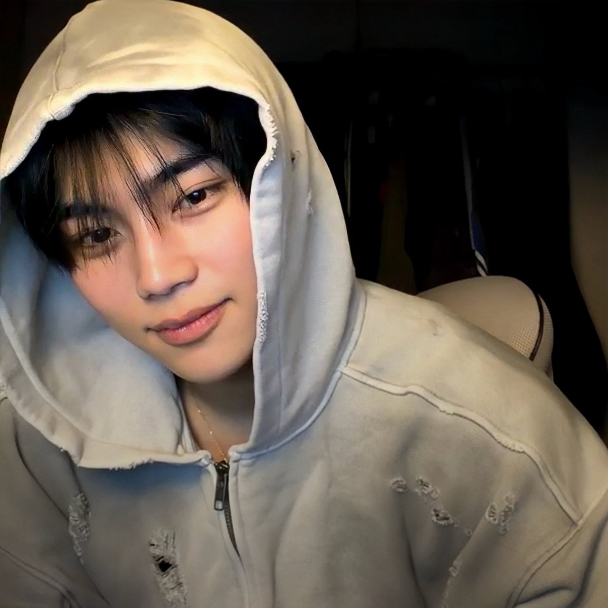 A moment captured by Park Gunwook (ZEROBASEONE)'s fan