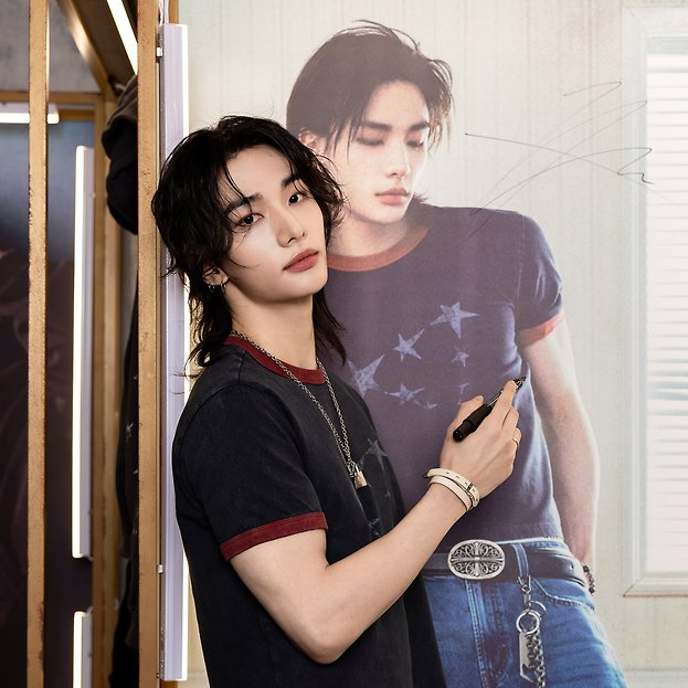 Latest photo of Hyunjin (Stray Kids)