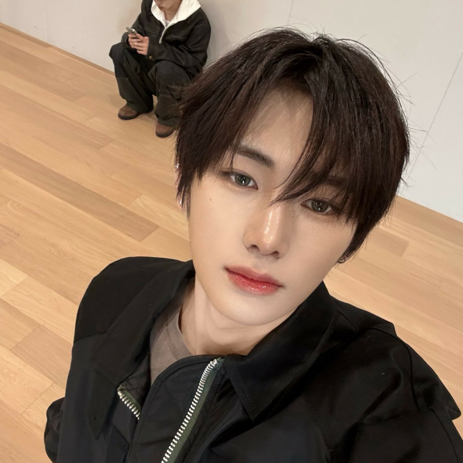 Behind-the-scenes cut of Zhou Anxin (ALPHA DRIVE ONE)