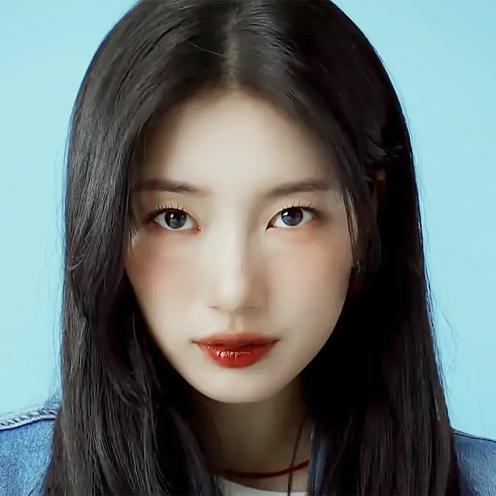 Behind-the-scenes cut of Suzy