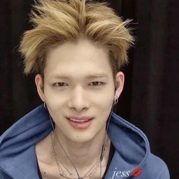 Momen yang diabadikan oleh penggemar NI-KI (ENHYPEN)