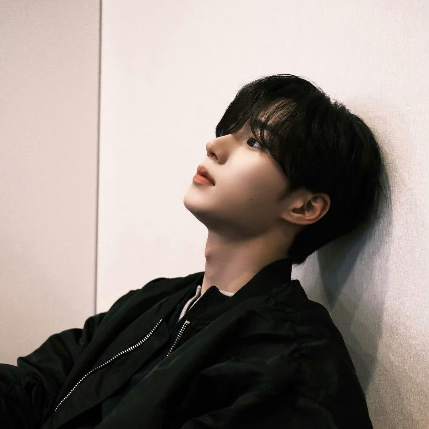 Behind-the-scenes cut of Kim Junseo (ALPHA DRIVE ONE)