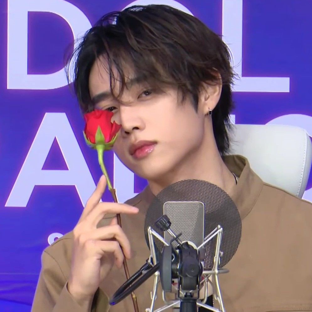 Behind-the-scenes cut of Sunwoo (THE BOYZ)