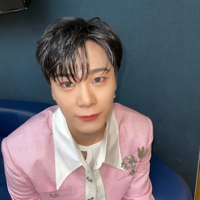 A moment captured by Moonbin (ASTRO)'s fan