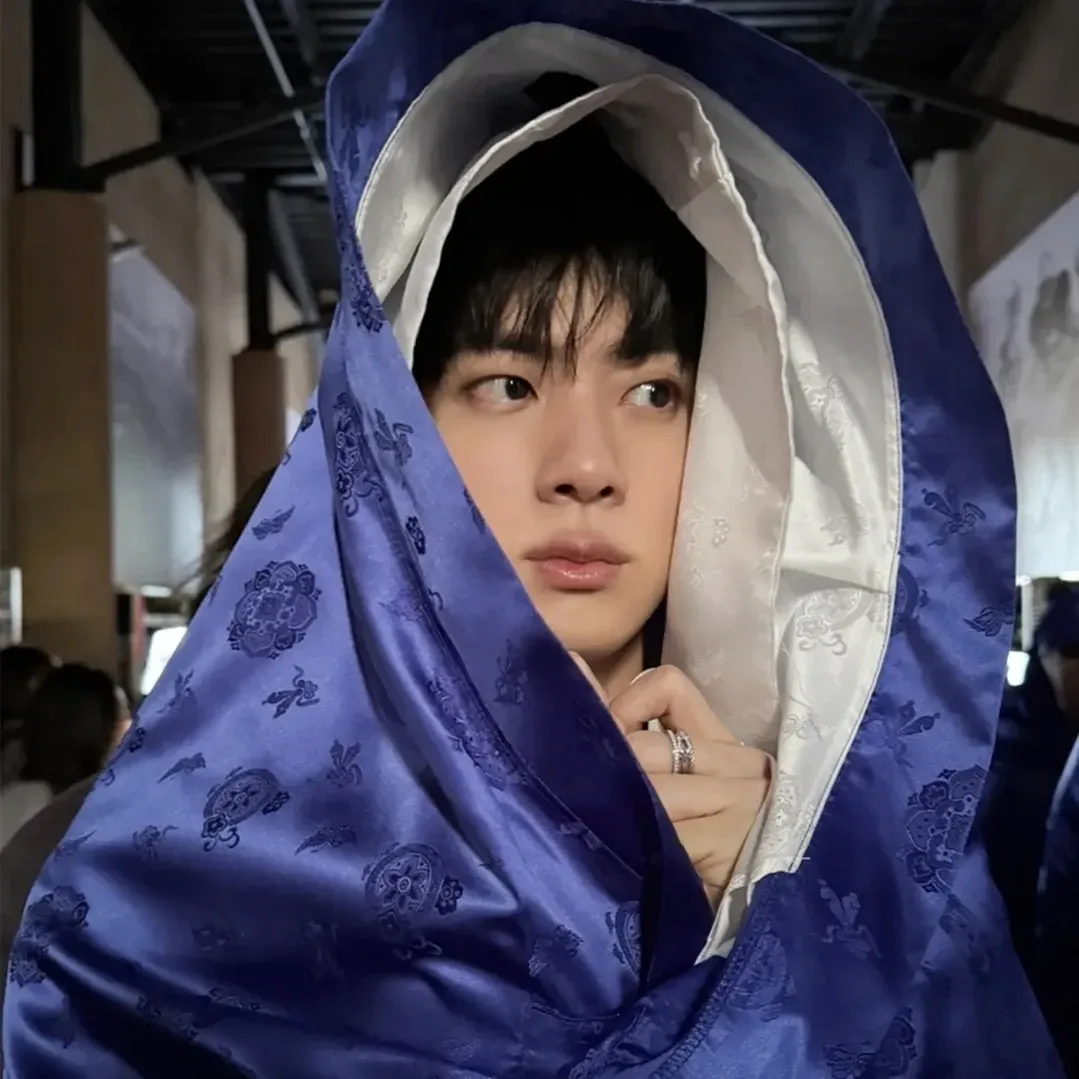 Latest photo of Jin (BTS)