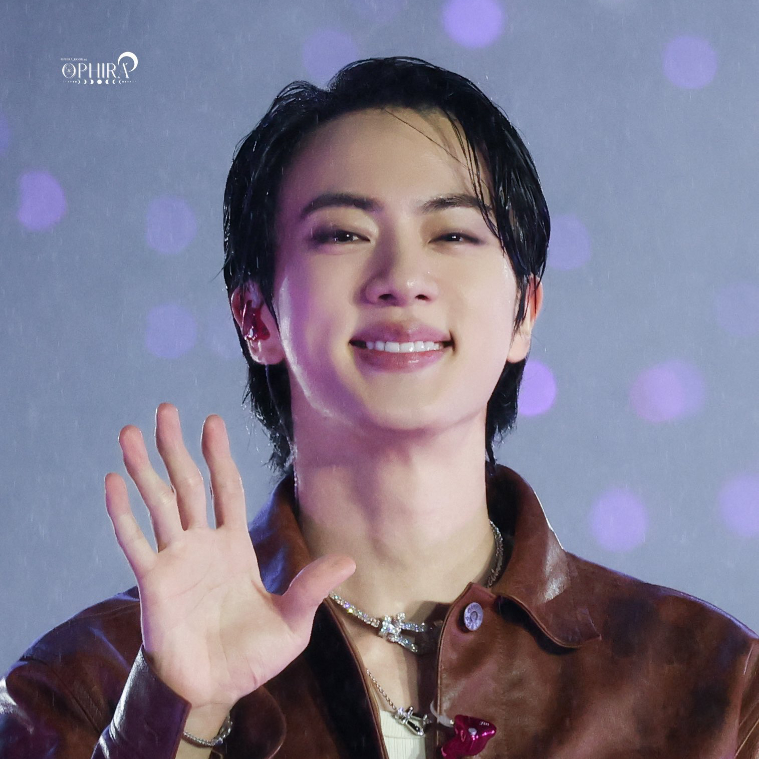 Foto aktivitas terbaru Jin (BTS)