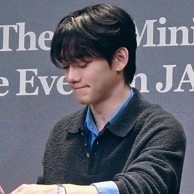 첸 (EXO)의 최신 사진