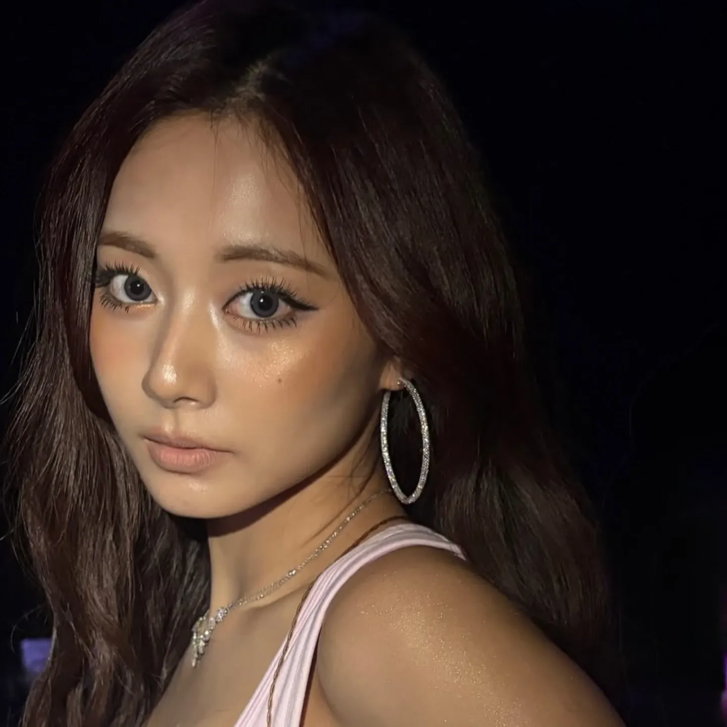 Momen yang diabadikan oleh penggemar Tzuyu (TWICE)