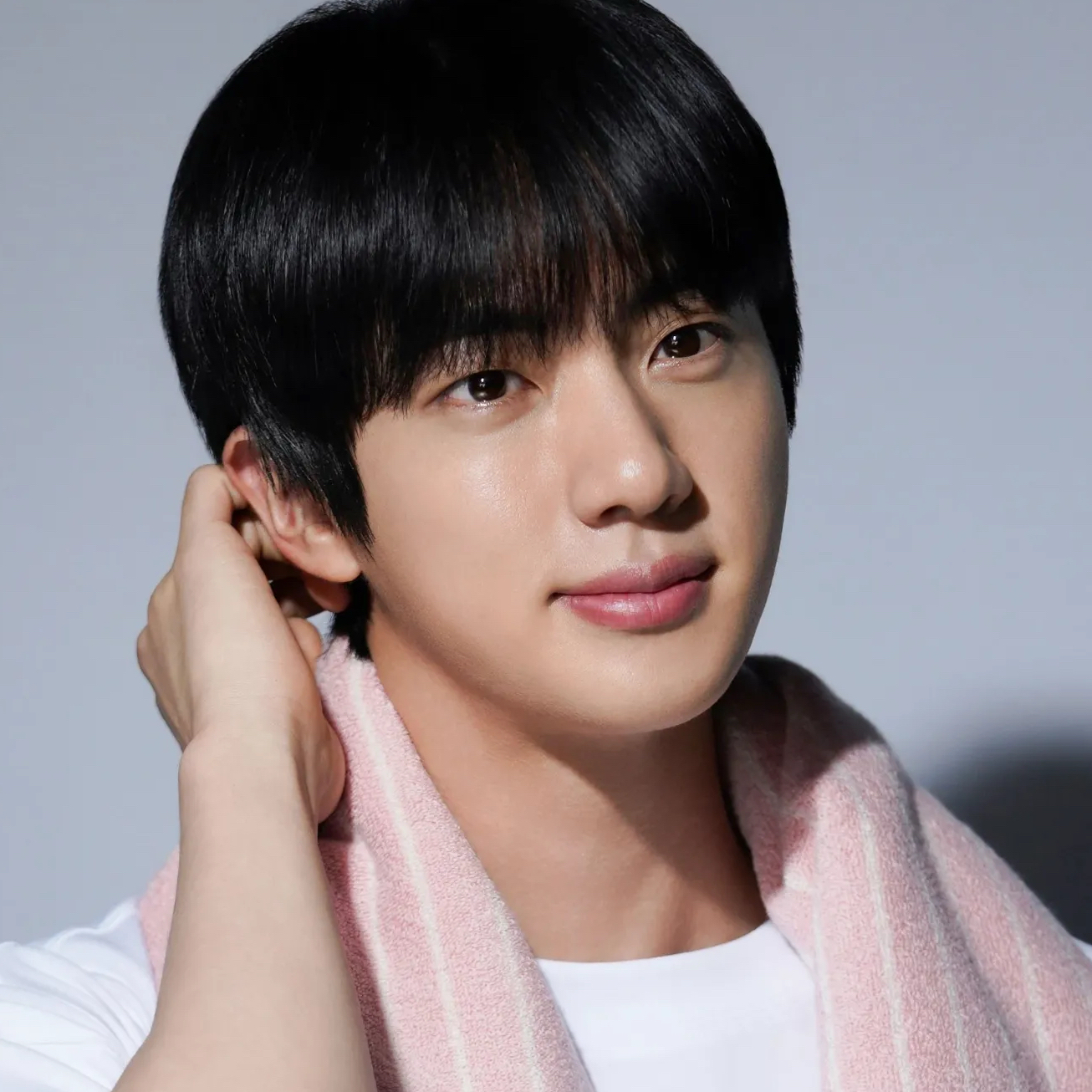 진 (방탄소년단) 최근 활동샷