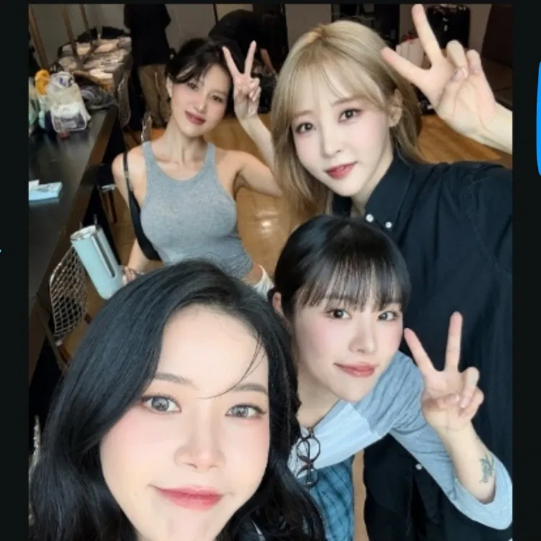 Latest photo of MAMAMOO