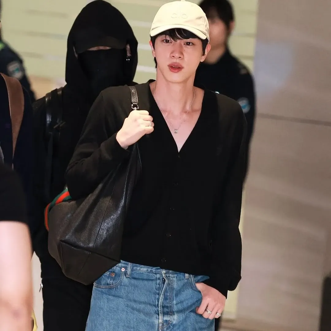 Foto terbaru Jin (BTS)